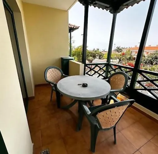 Violetas Del Teide * Puerto de la Cruz (Tenerife)